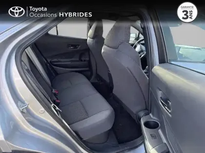 Photo 6 Toyota C-HR  1.8 Hybride 140ch Dynamic NG23