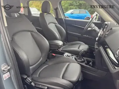 Photo 8 Mini Countryman  Cooper D 150ch  Essential BVA8