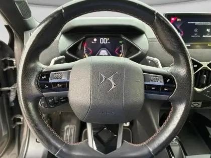 Photo 11 DS DS 3  Crossback BlueHDi 130ch Performance Line + Automatique 126g