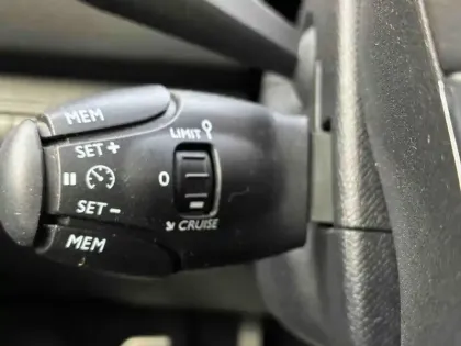 Photo 13 Peugeot 308  SW 1.5 BlueHDi 130ch S&S GT Line