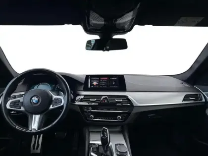 Photo 5 BMW Serie 5 Série 5 520dA 190ch M Sport Steptronic