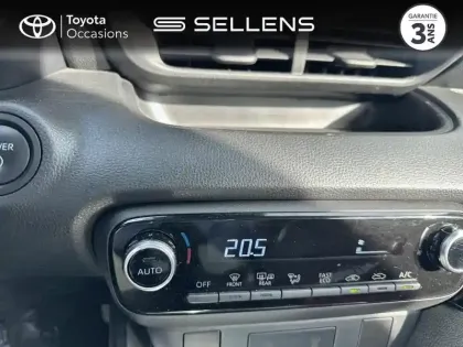 Photo 8 Toyota Yaris  116h Dynamic 5p MC24