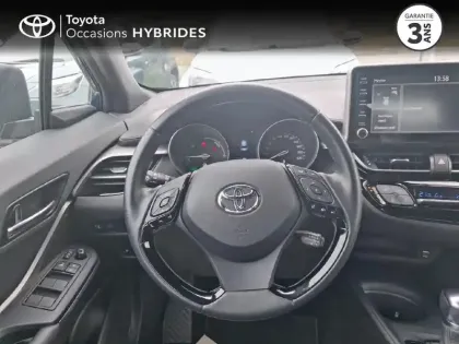 Photo 8 Toyota C-HR  2.0 Hybride 184ch Dynamic Ultimate E-CVT
