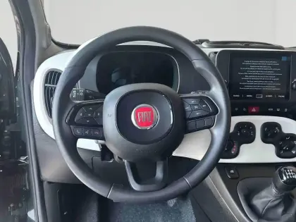 Photo 13 Fiat Panda  Pandina 1.0 65ch BSG S&S Hybrid Cross (Step2)