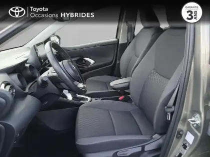 Photo 10 Toyota Yaris  116h Design 5p MC24