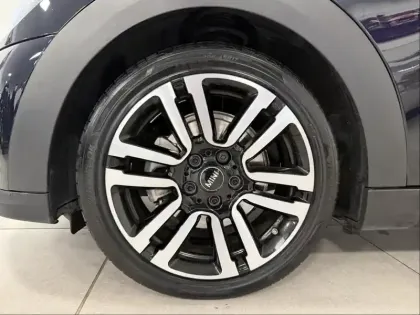 Photo 8 Mini Mini  5 Portes Cooper 136ch Edition Premium BVA7