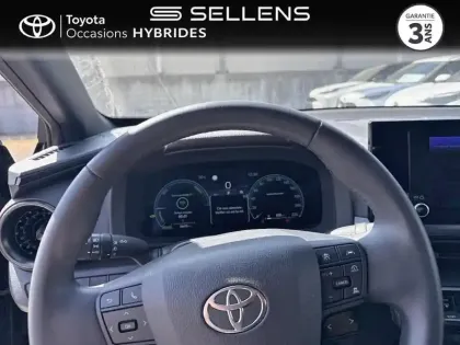 Photo 12 Toyota C-HR  1.8 Hybride 140ch Dynamic MY25