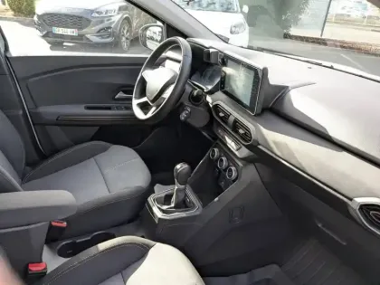 Photo 5 Dacia Jogger  1.6 hybrid 140ch Extreme 5 places