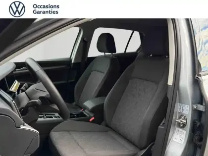 Photo 8 Volkswagen Golf  1.5 eTSI EVO2 116ch VW Edition DSG7