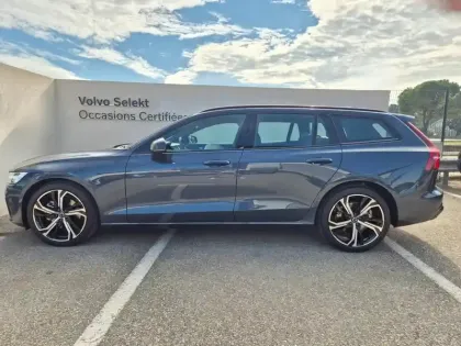 Photo 15 Volvo V60  B4 197ch Plus Style Dark DCT 7