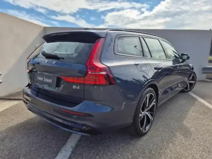 Photo 19 Volvo V60  B4 197ch Plus Style Dark DCT 7