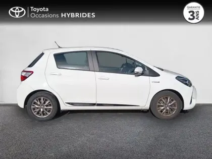 Photo 5 Toyota Yaris  100h Dynamic 5p RC18