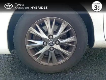 Photo 8 Toyota Yaris  100h Dynamic 5p RC18