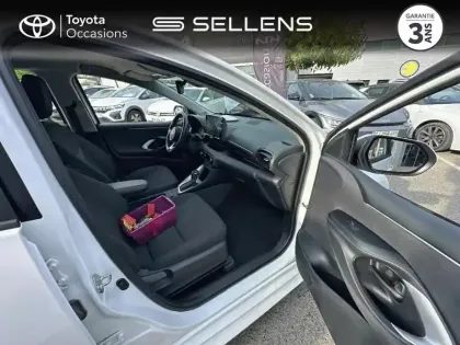 Photo 5 Toyota Yaris  116h Dynamic 5p MC24