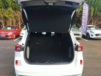 Photo 12 Ford Kuga  2.5 Duratec 180ch Hybrid FlexiFuel ST-Line X Powershift
