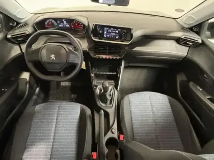 Photo 8 Peugeot 208  1.2 75 S&S Like Bluetooth / Regulateur / Clim