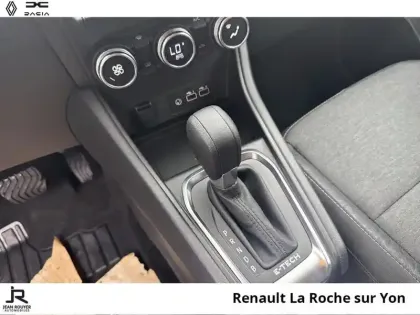 Photo 5 Renault Captur  1.6 E-Tech hybride 145ch Evolution