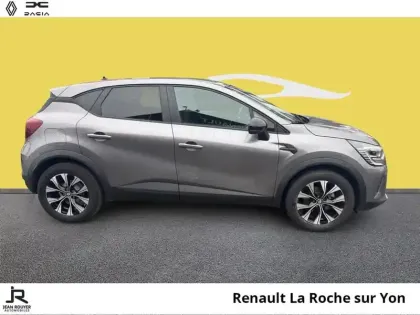 Photo 12 Renault Captur  1.6 E-Tech hybride 145ch Evolution