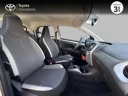 Photo 5 Toyota Aygo  1.0 VVT-i 72ch x-play 5p MY20