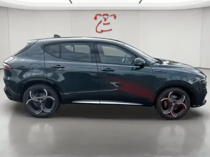 Photo 8 Alfa Romeo Tonale  1.5 Ibrida 175ch Sport Speciale TCT
