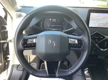 Photo 17 DS DS 3 Nouveau Hybride 145 e-DCT6 Etoile