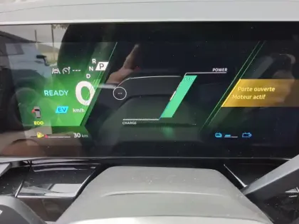 Photo 13 Renault Austral Nouveau full hybrid E-Tech 200 ch Esprit Alpine