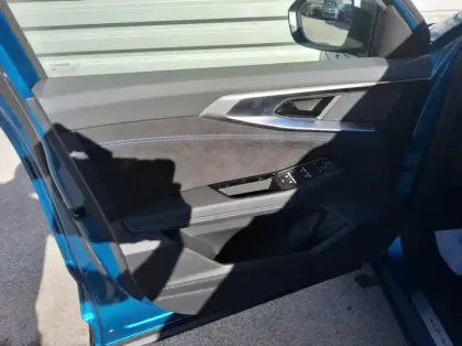 Photo 16 Renault Austral Nouveau full hybrid E-Tech 200 ch Esprit Alpine