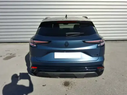 Photo 5 Renault Austral Nouveau full hybrid E-Tech 200 ch Esprit Alpine