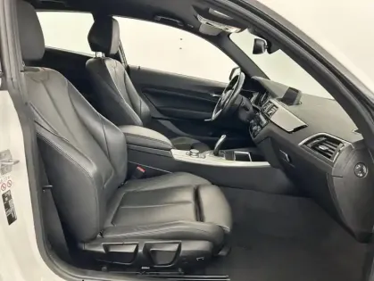 Photo 13 BMW Serie 1 116d 116 ch BVA8 M Sport Ultimate 3p