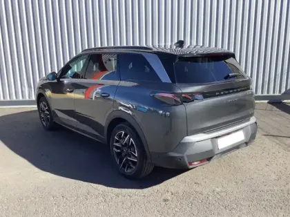 Photo 6 Peugeot 5008 Nouveau Hybrid 145 ch e-DCS6 GT