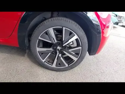 Photo 14 Peugeot 208  PureTech 100 S&S BVM6