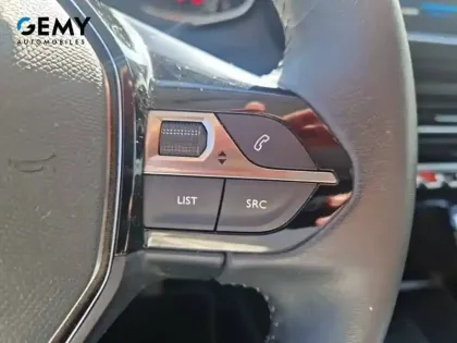 Photo 19 Peugeot 208  PureTech 75 S&S BVM5