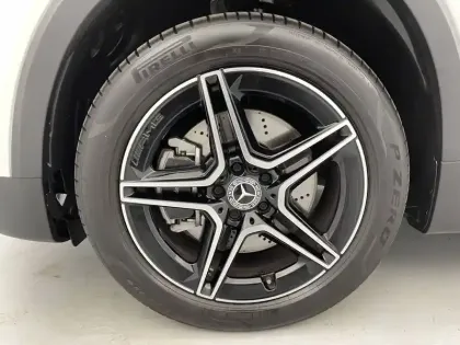 Photo 17 Mercedes GLB  220 d 8G-DCT 4Matic