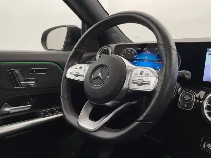 Photo 24 Mercedes GLA  200 d 8G-DCT