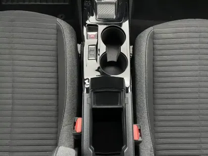 Photo 30 Peugeot 208  Electrique 50 kWh 136ch