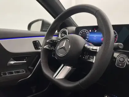 Photo 24 Mercedes Classe A  200