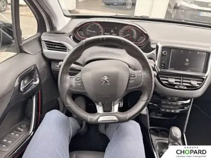 Photo 16 Peugeot 2008  PureTech 110ch S&S EAT6