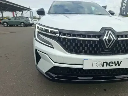 Photo 17 Renault Austral  E-Tech hybrid 200
