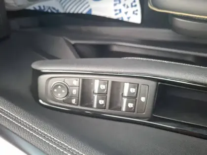 Photo 72 Renault Austral  E-Tech hybrid 200