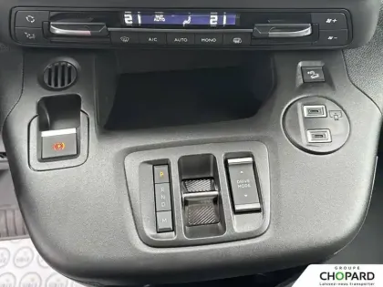 Photo 18 Peugeot Partner  CA XL DIESEL 130 CH AUT