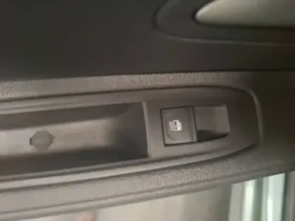 Photo 19 Dacia Duster  Hybrid 140