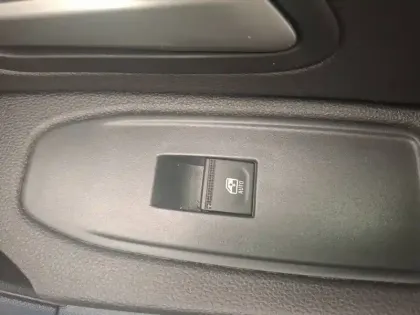 Photo 10 Dacia Duster  Hybrid 140