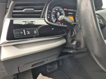 Photo 27 Audi Q7  60 TFSI e 462 Tiptronic 8 Quattro