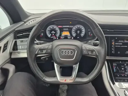 Photo 15 Audi Q7  60 TFSI e 462 Tiptronic 8 Quattro