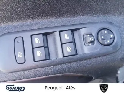 Photo 15 Peugeot Rifter  Standard BlueHDi 130 S&S BVM6 5pl