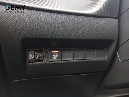 Photo 19 Peugeot 208  Electrique 50 kWh 136ch