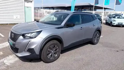 Photo 19 Peugeot 2008  Electrique 136 ch