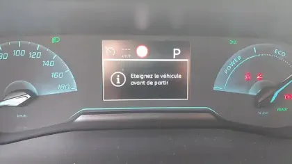 Photo 9 Peugeot 2008  Electrique 136 ch