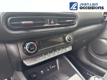 Photo 13 Hyundai Kona  1.0 T-GDi 120 Hybrid 48V