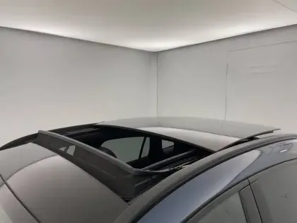 Photo 32 Mercedes GLA  250 e 8G-DCT